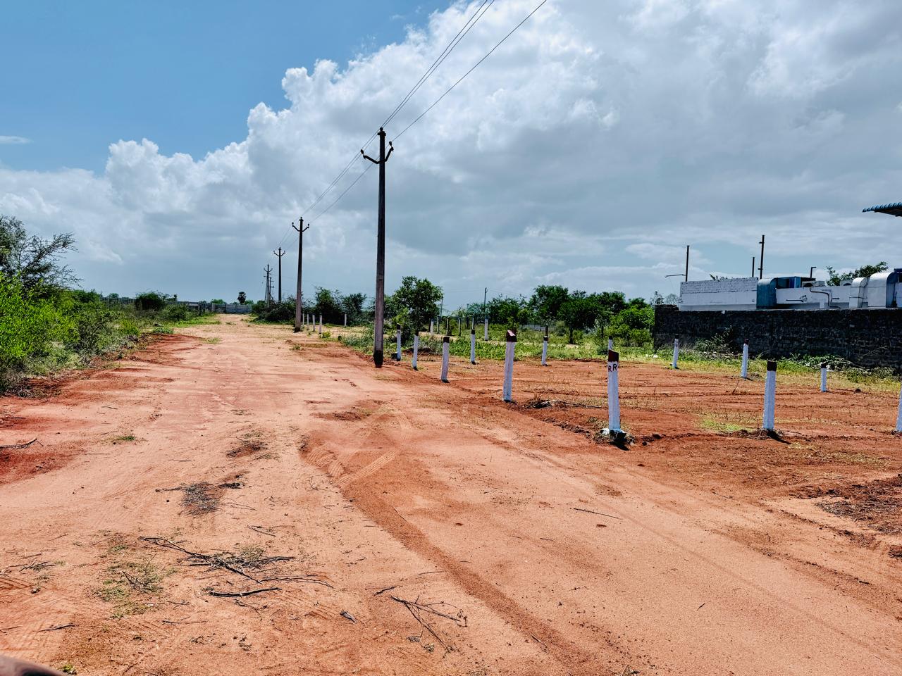 FULL LRS APPROVED - 200 SQ.YD SOUTH EAST CORNER PLOT FOR SALE IN BONGLURU ADIBATLA